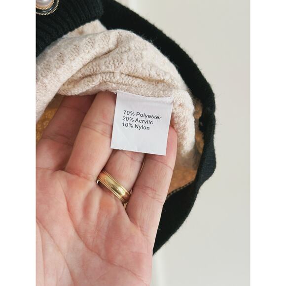 NWT Casly Lamiit V-Neck Cream Cardigan Sweater M Pearl Button Academia Preppy - Picture 12 of 14